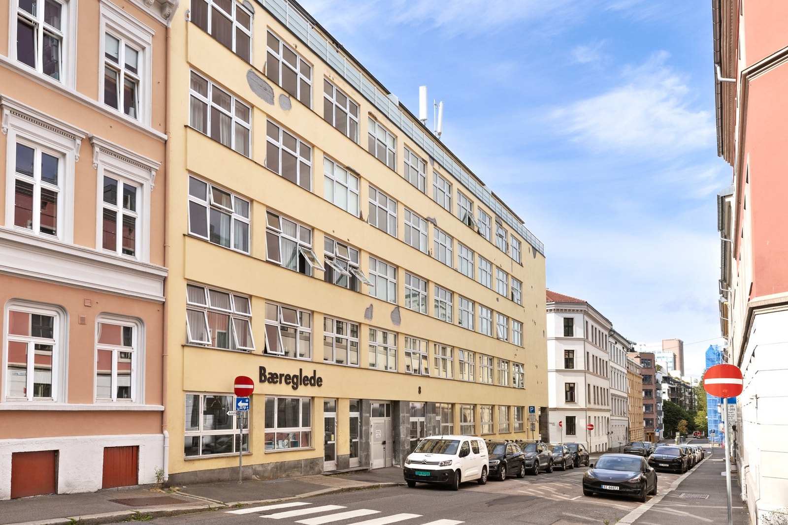 Tak og fasade skal rehabiliteres i 2025/2025, som vil løfte uttrykket. Galleribilde