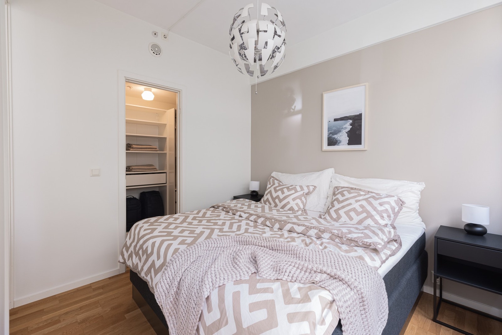 God plass til oppbevaringsmøbler. Galleribilde