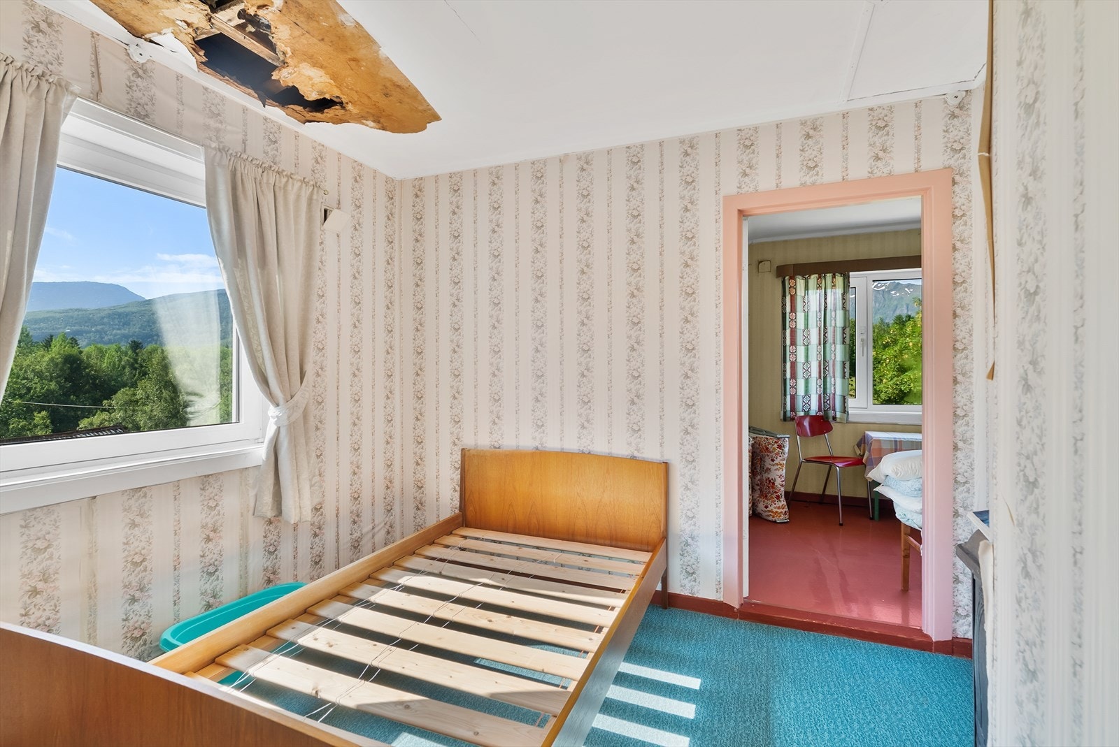 De fleste rommene har gulvbelegg og malte/tapterserte vegger. Galleribilde