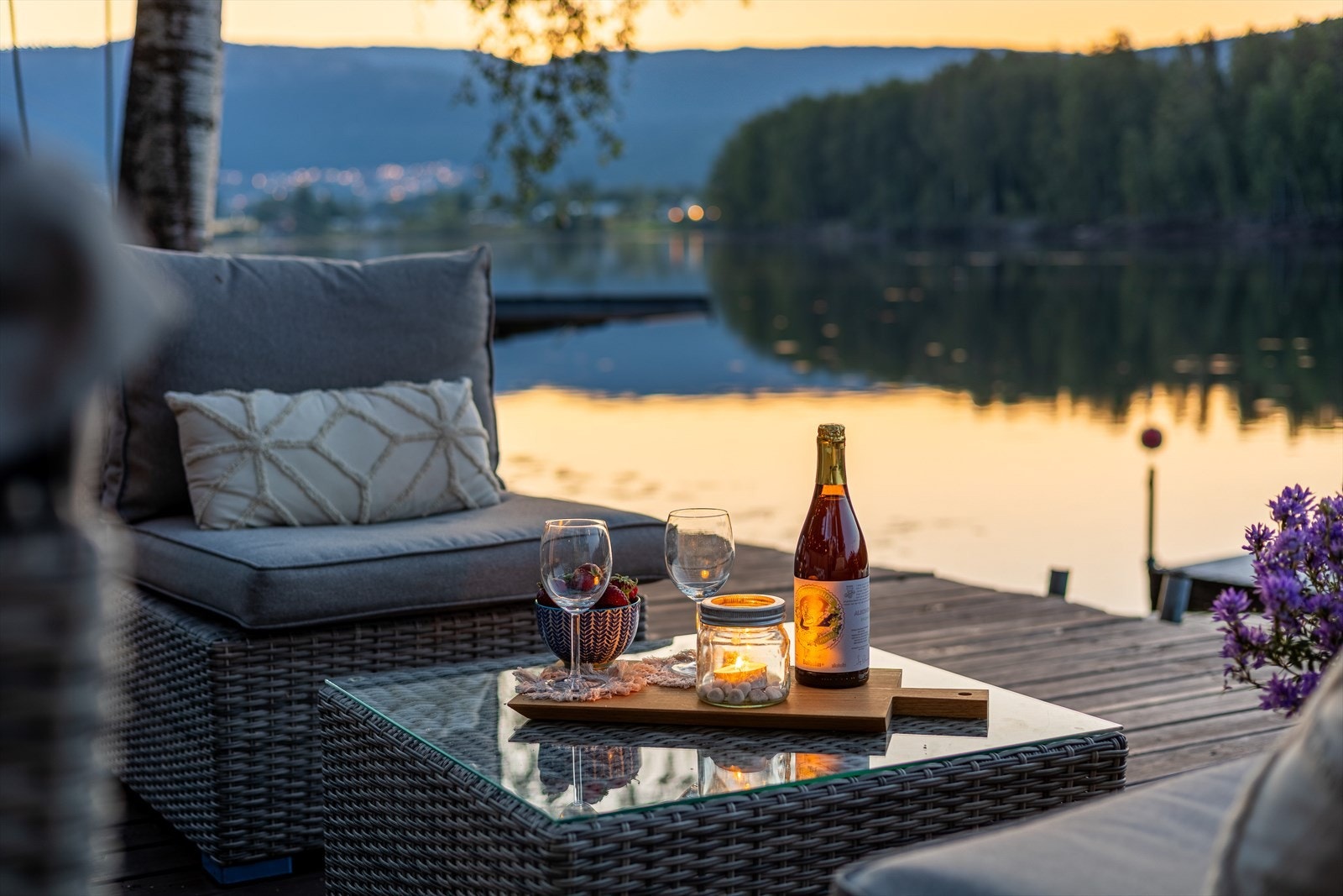 Her kan kveldene nytes i lystig lag Galleribilde