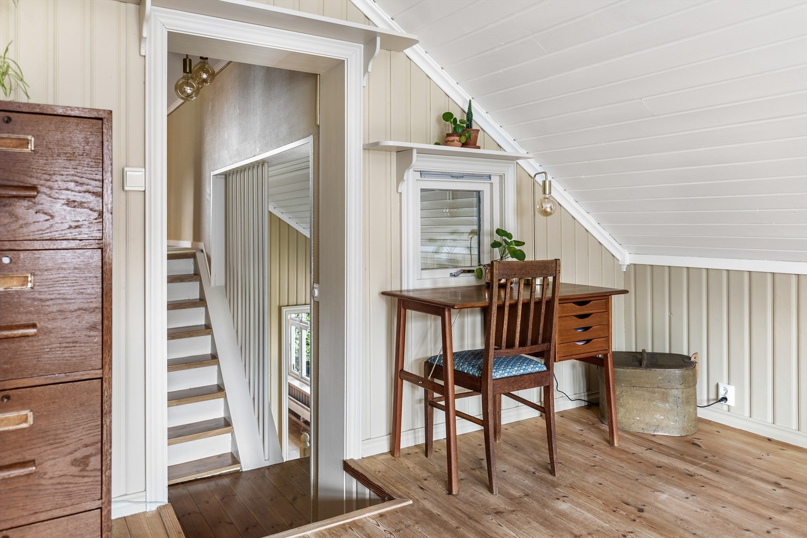 Opp trappen kommer du til soveromsavdeling, samt tv-stue og bad Galleribilde