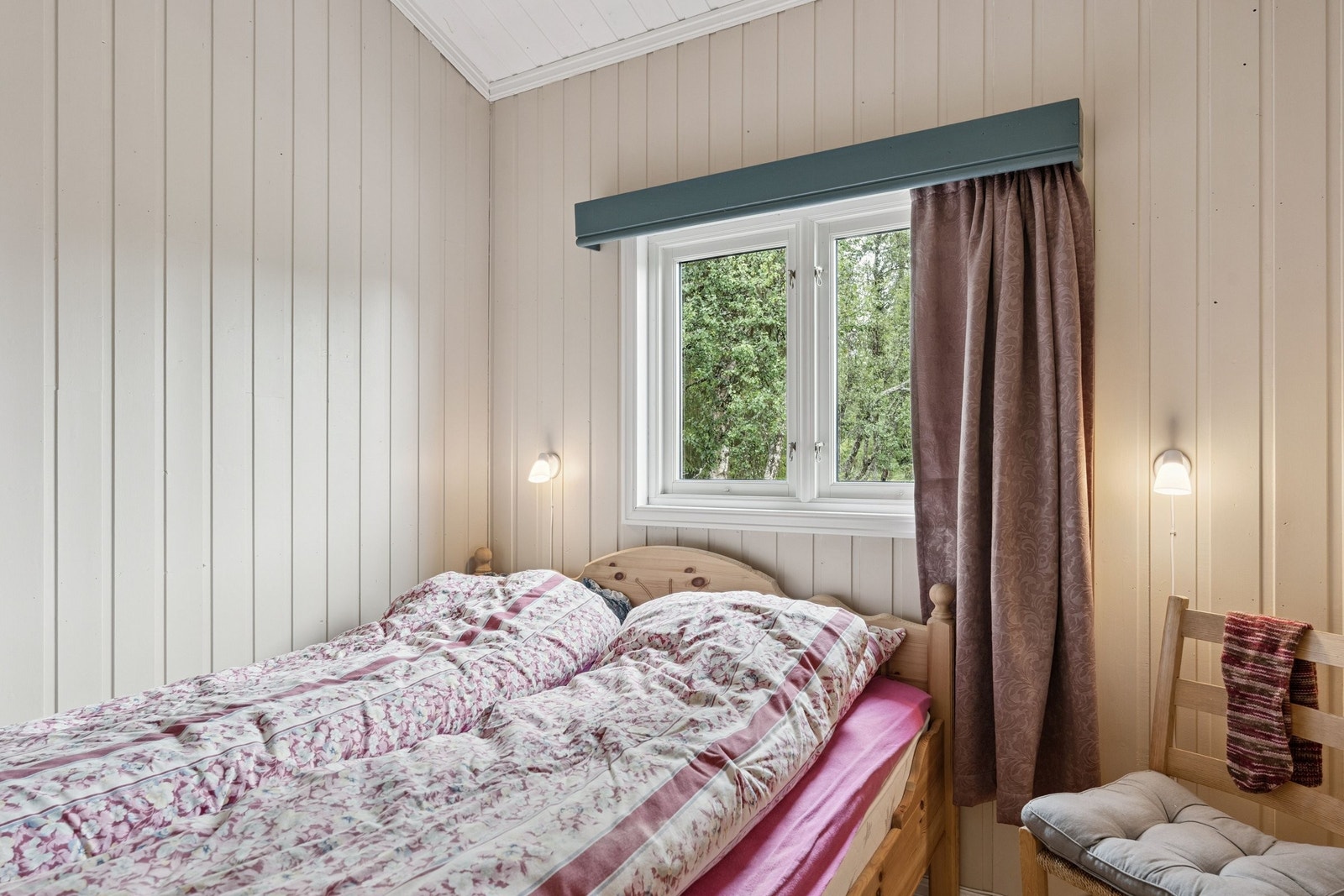 Master bedroom/soverom 1 Galleribilde