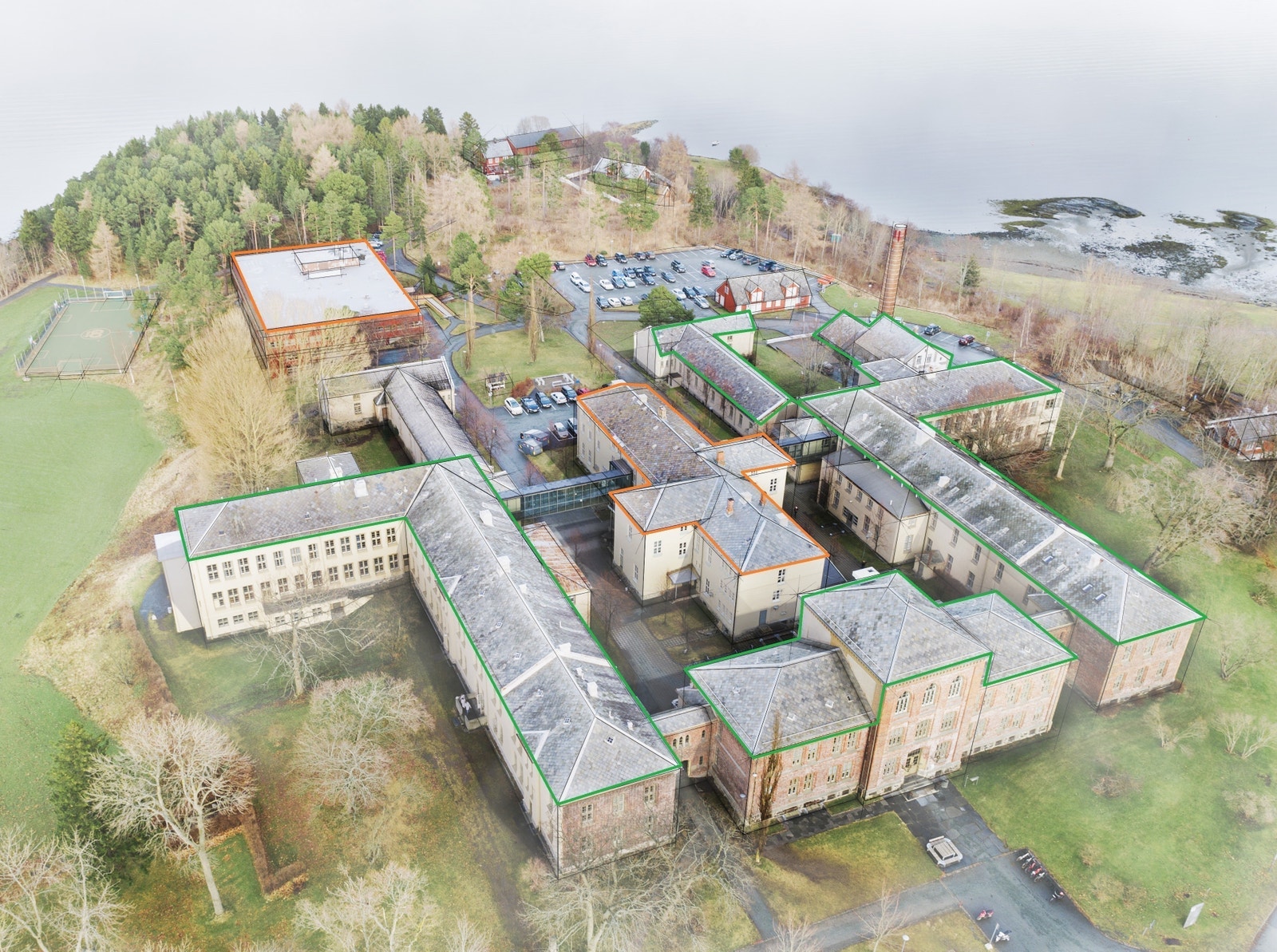 Bygg merket med grønt er utleid areal. Bygg merket med oransje er delvis utleid. Galleribilde