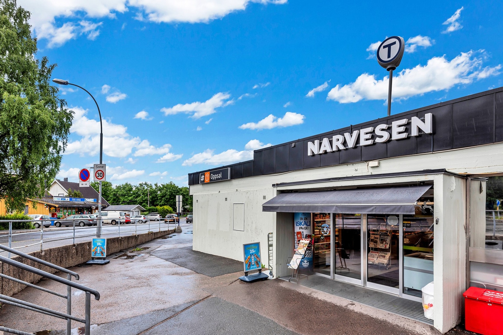 Kort vei til buss og T-bane Galleribilde