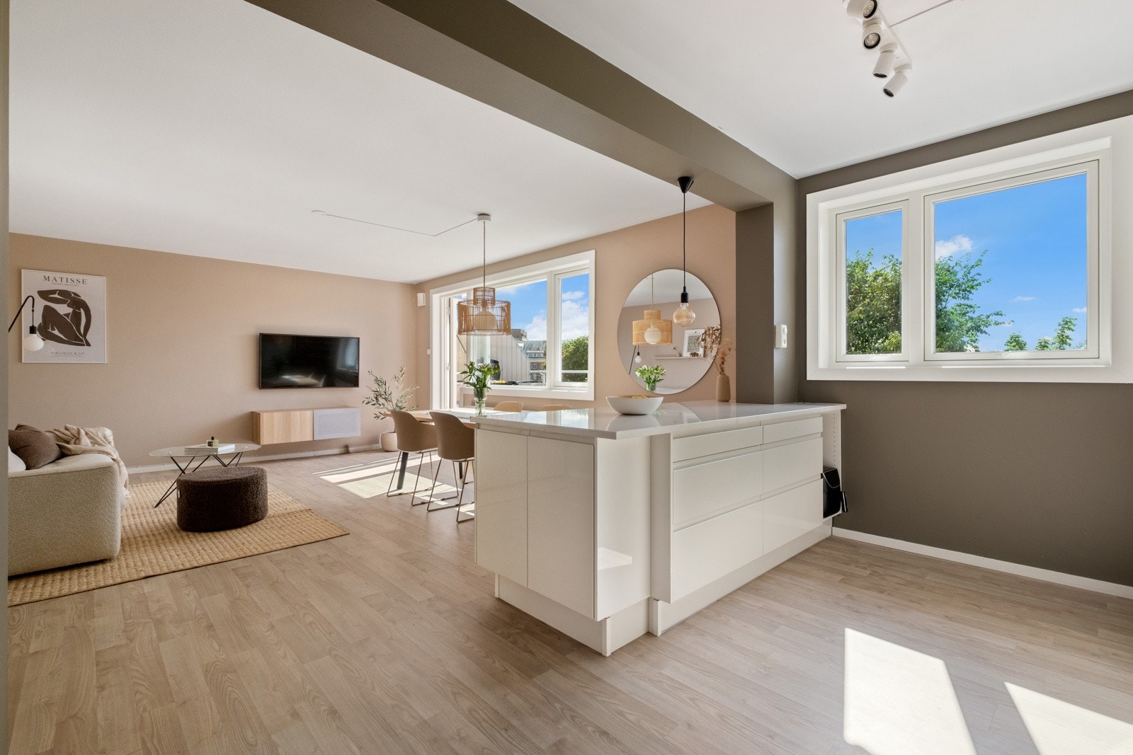 Det er gode lyslinjer i den sosiale sonen. Galleribilde