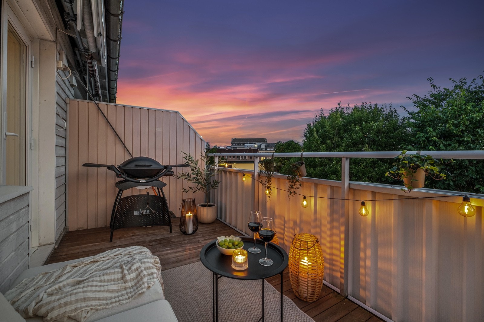 Balkongen vender mot vest. Galleribilde