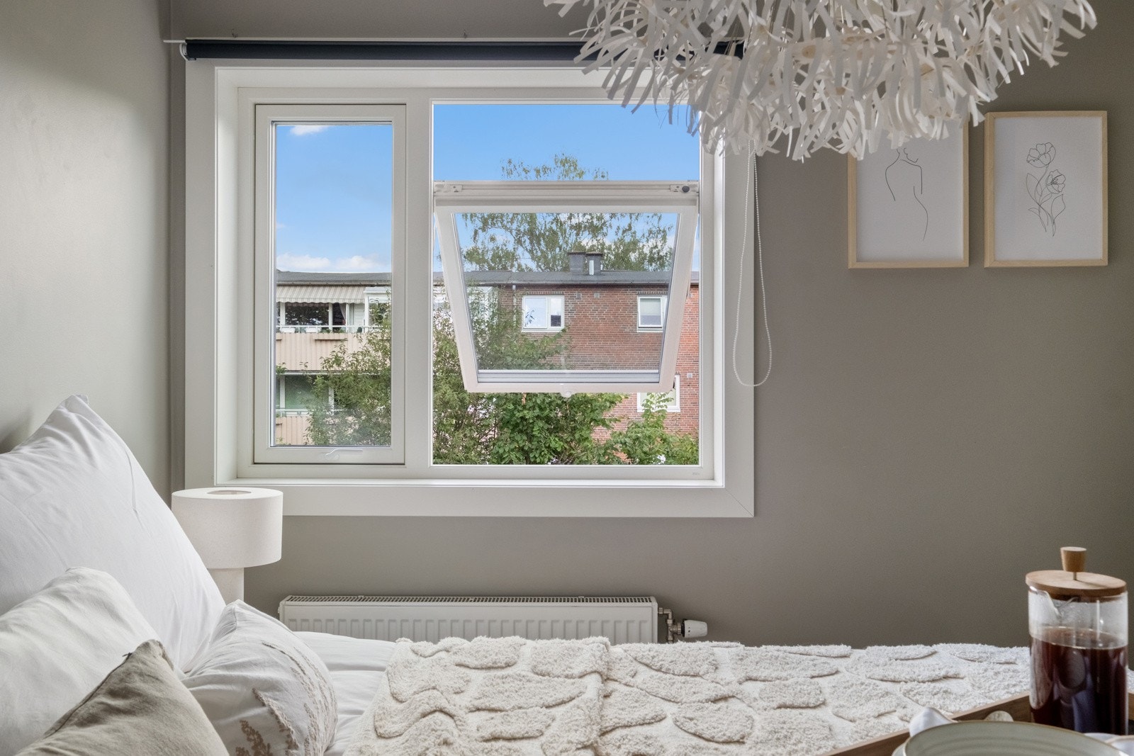 Soverommene har fint utsyn og minimalt med innsyn. Galleribilde