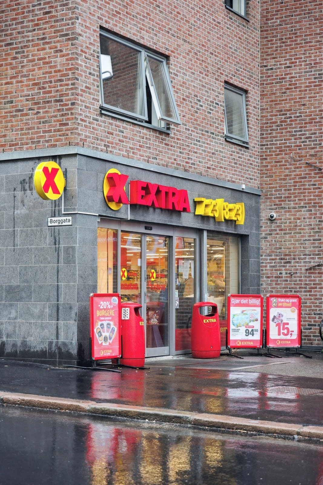 Butikk i underetasjen. Galleribilde