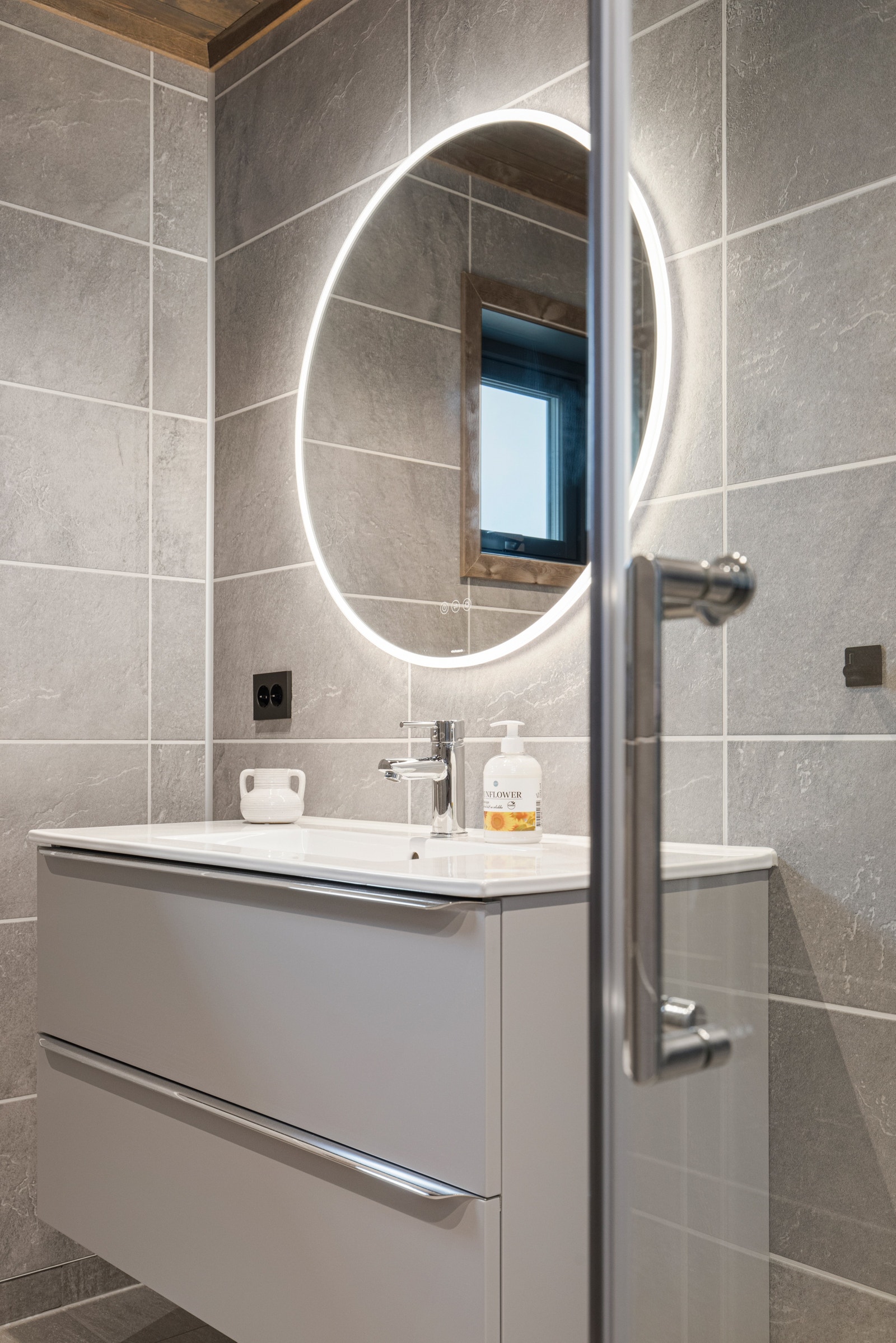 Bad bilde 2
Interiørbildet er fra utstillings hytten som er 100% lik denne hytten Galleribilde