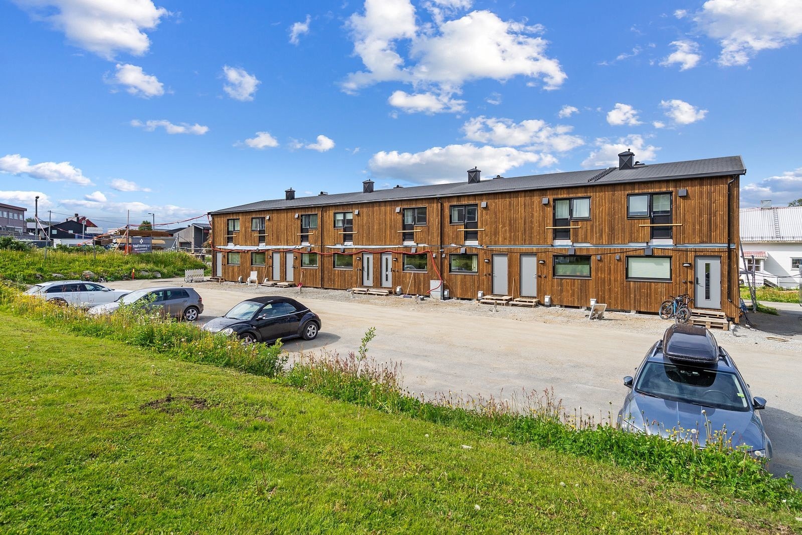 Sentral beliggenhet med kort veg til Ecornsenteret, Eurospar, bussholdeplass og fine turmuligheter! Galleribilde