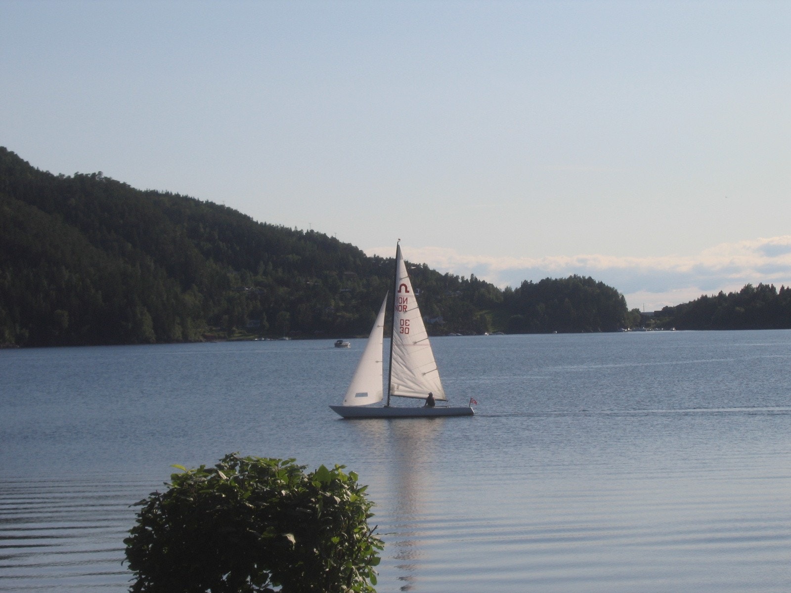 Ta kontakt for prat med megler om eiendommen og ved ønske om vurdering av forhåndsverdi av hytte. Galleribilde
