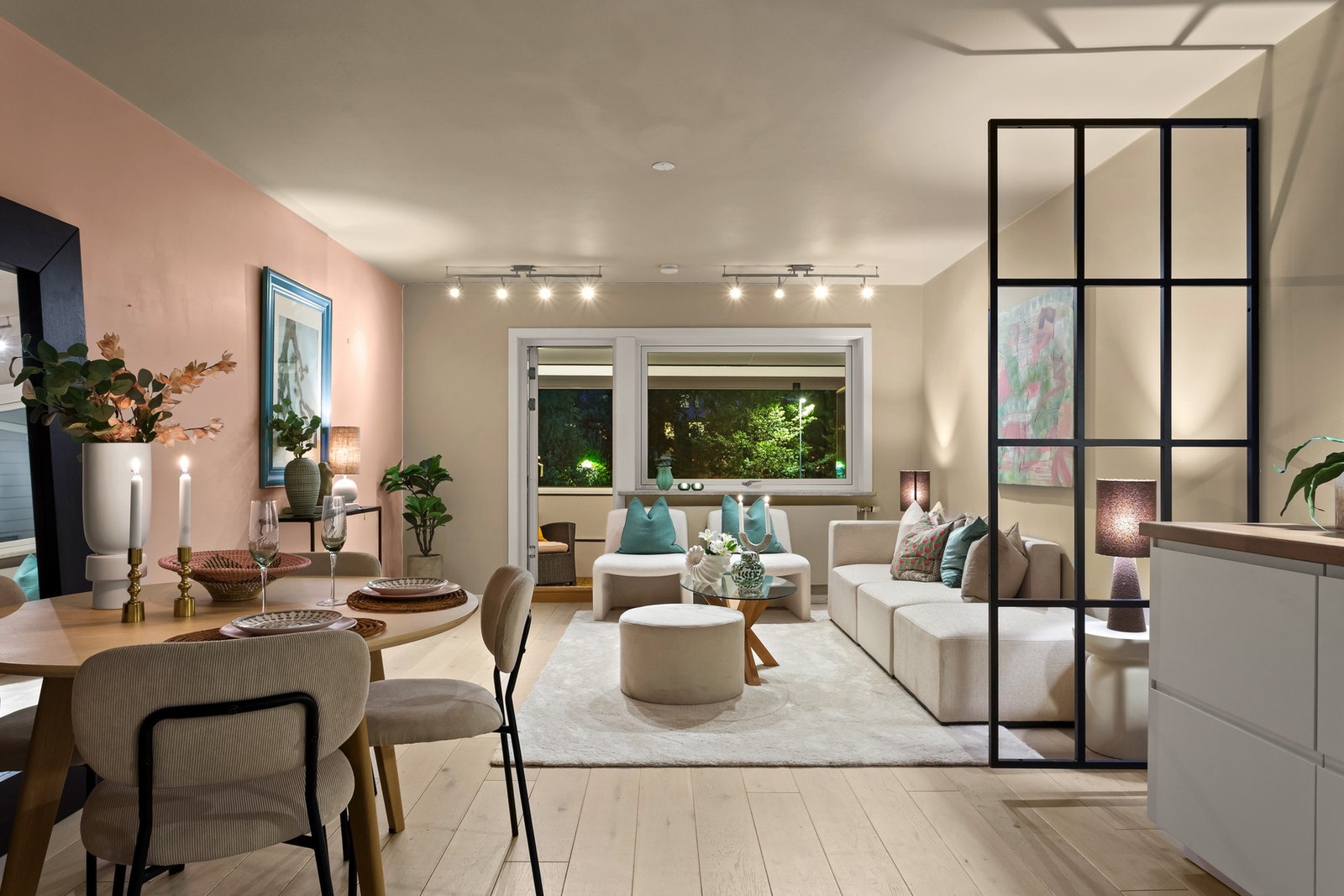 Velkommen til Karl Staaffs vei 26! Presentert av Joachim C. Nilsen ved Privatmegleren Galleribilde