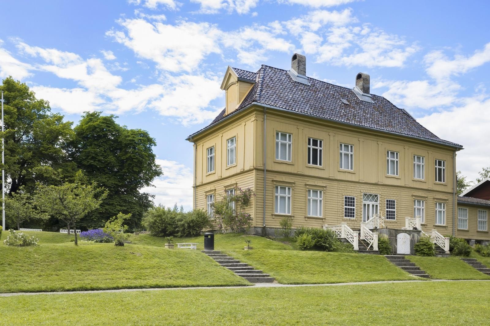 10-12 minutters gangavstand til Gulskogen gård Galleribilde