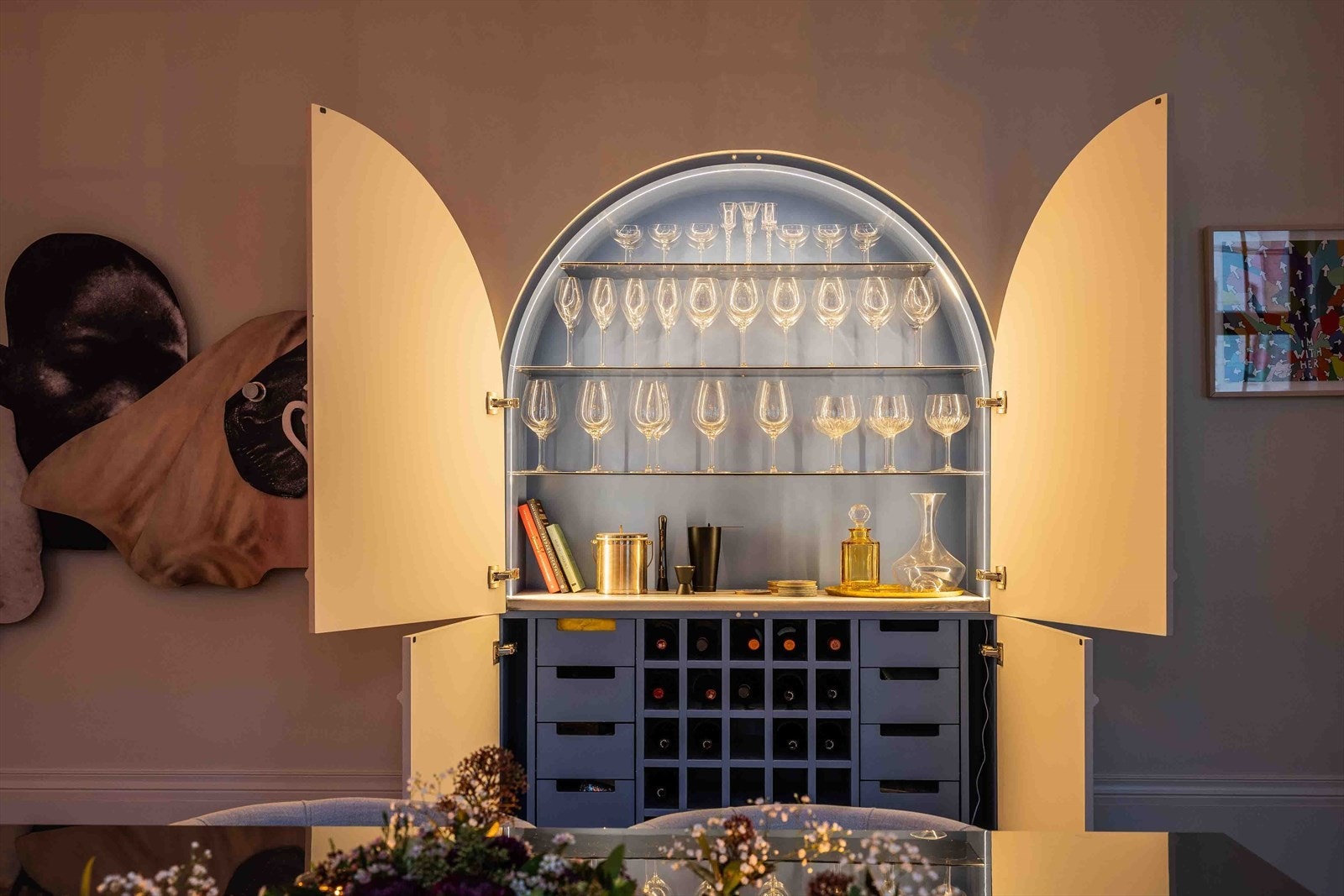 Lekker "Hemmelig bar" integrert ved spiseplassen. Galleribilde