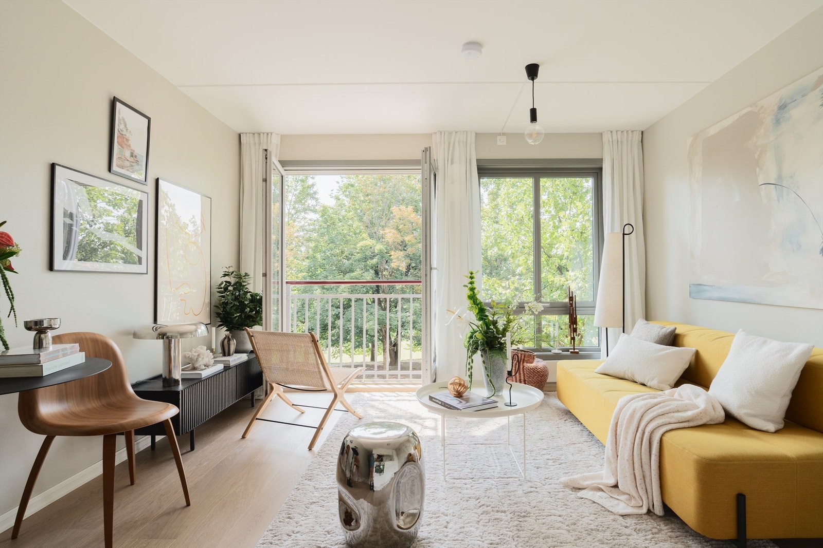 Krogsveen v/Marcus Blohm har gleden av å presentere en moderne og stilren selveierleilighet med sentral beliggenhet! Galleribilde