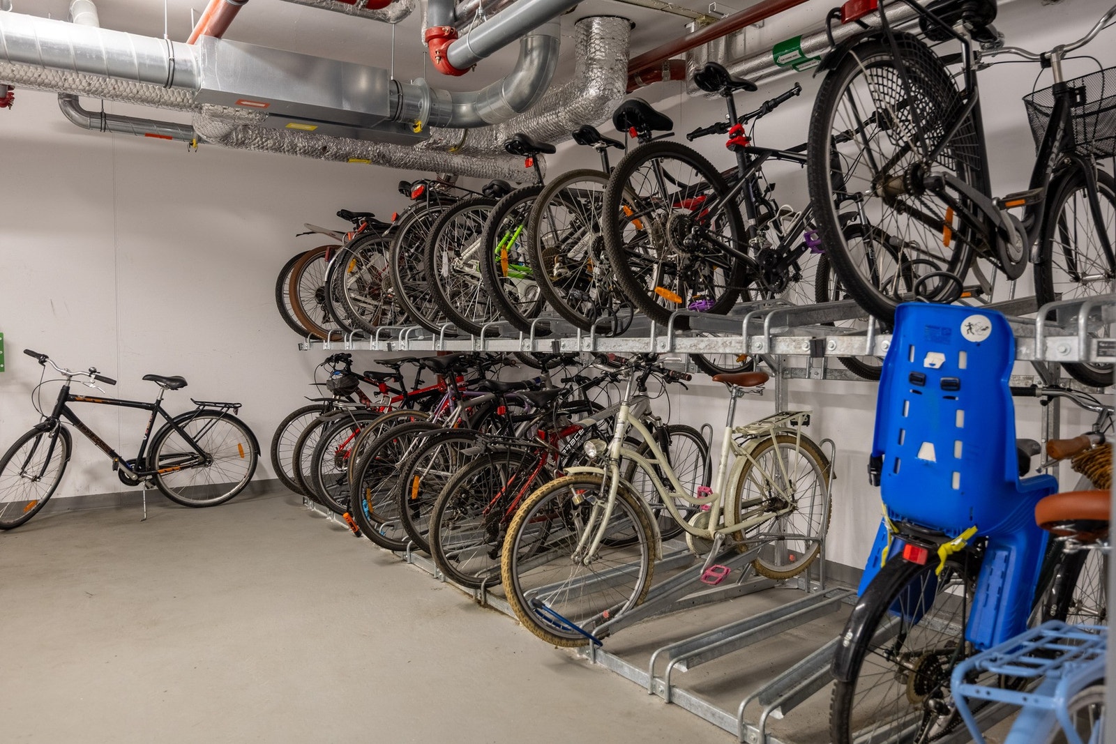 Felles innvendig sykkelparkering. Galleribilde