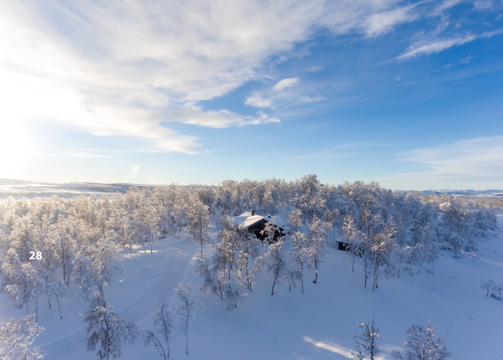 Mot nordvest med ubebygde Storhaugveien 28 til venstre Galleribilde