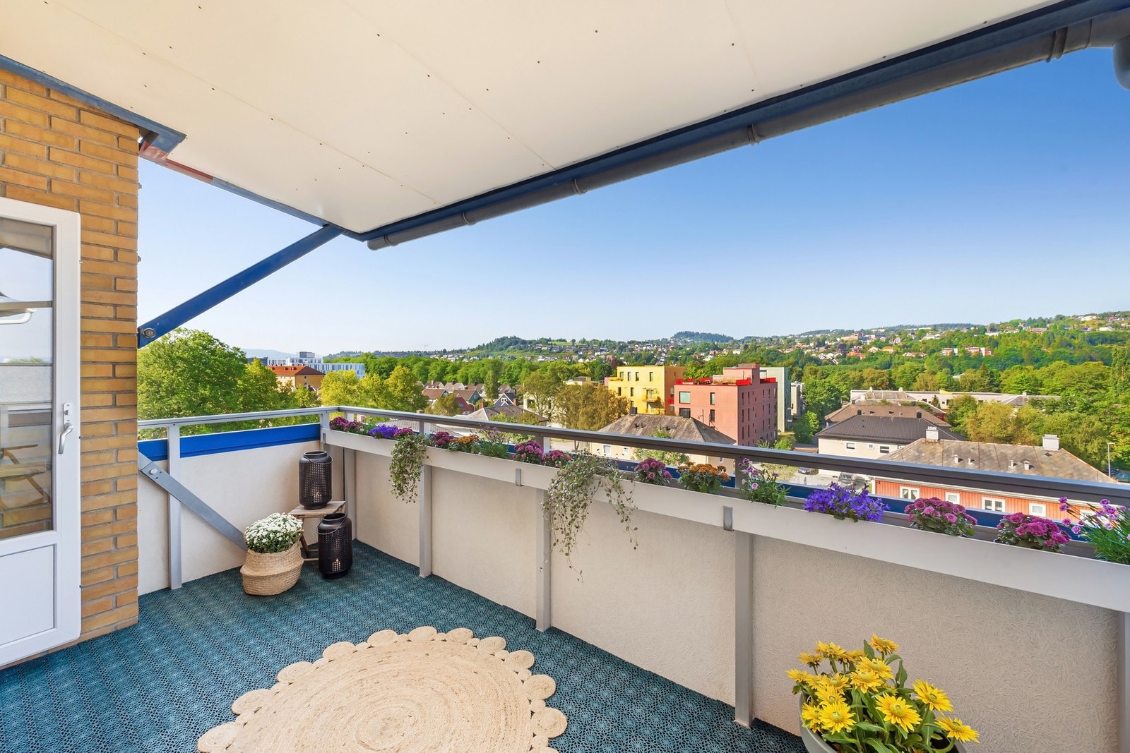 Balkongen er på 8,5 kvm. Galleribilde