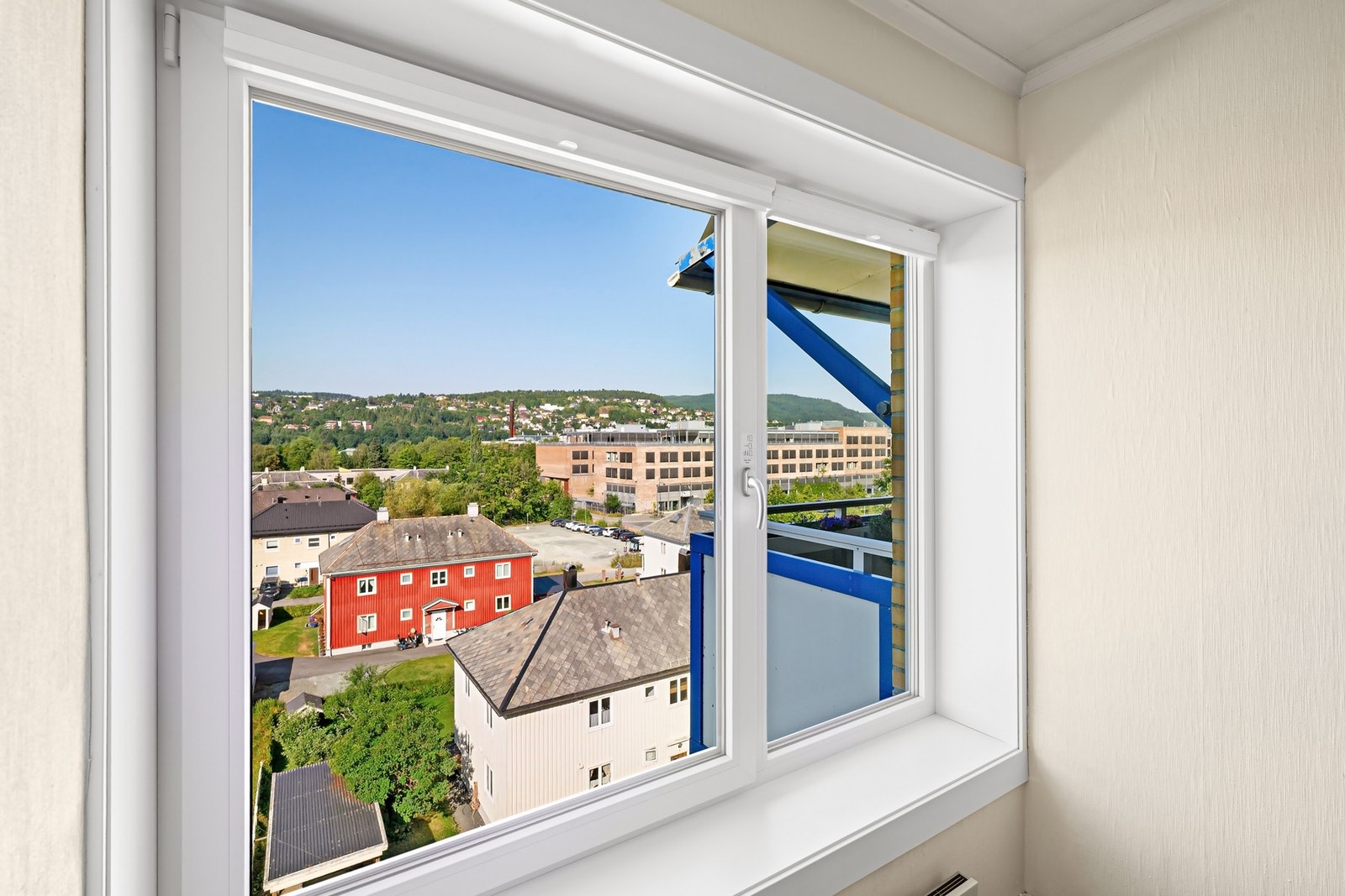 Vinduene ble byttet i regi av borettslaget i 2023. Galleribilde