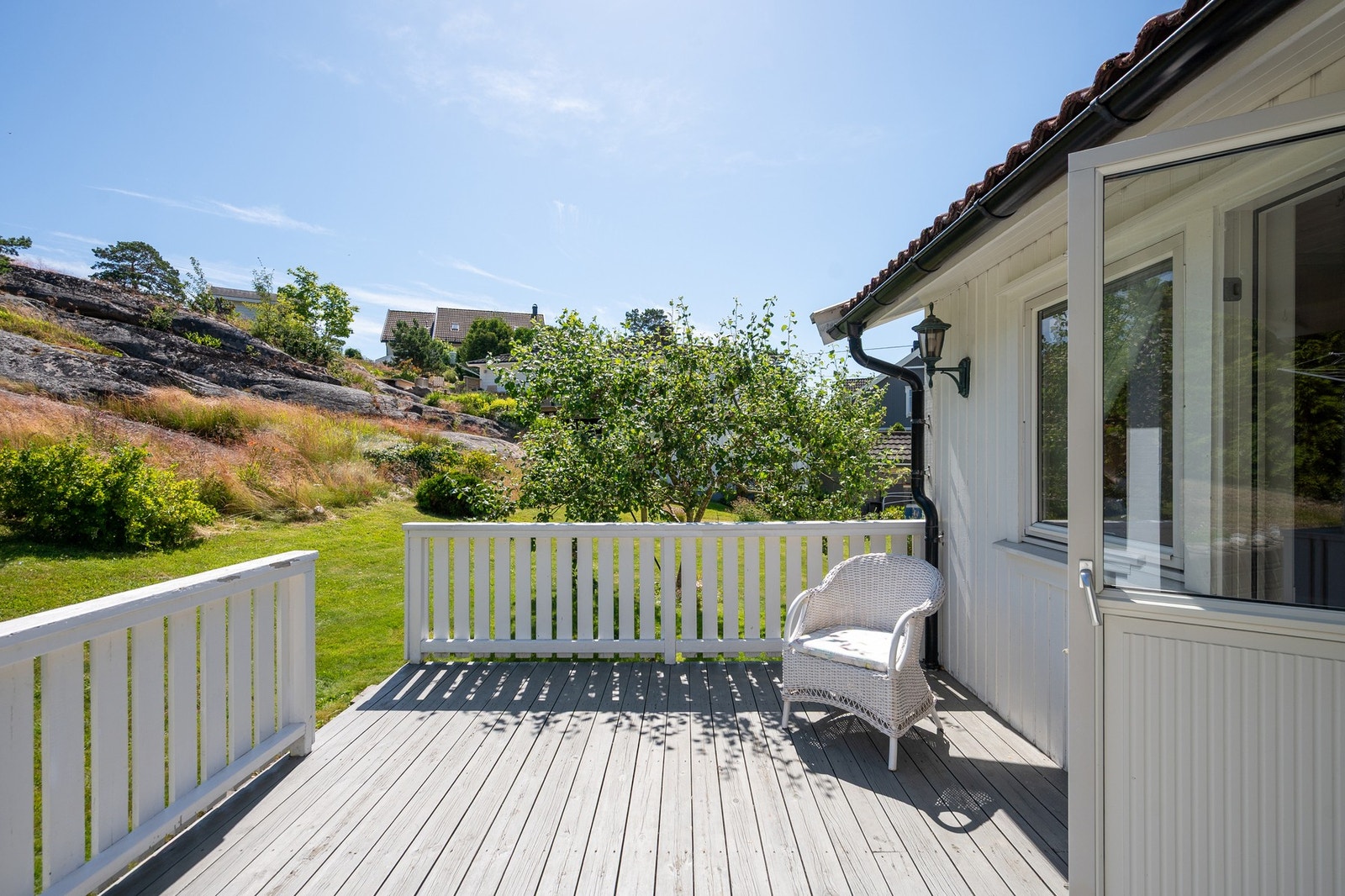 Her får du fin terrasse med morgensolen rett utenfor soverommet. Galleribilde