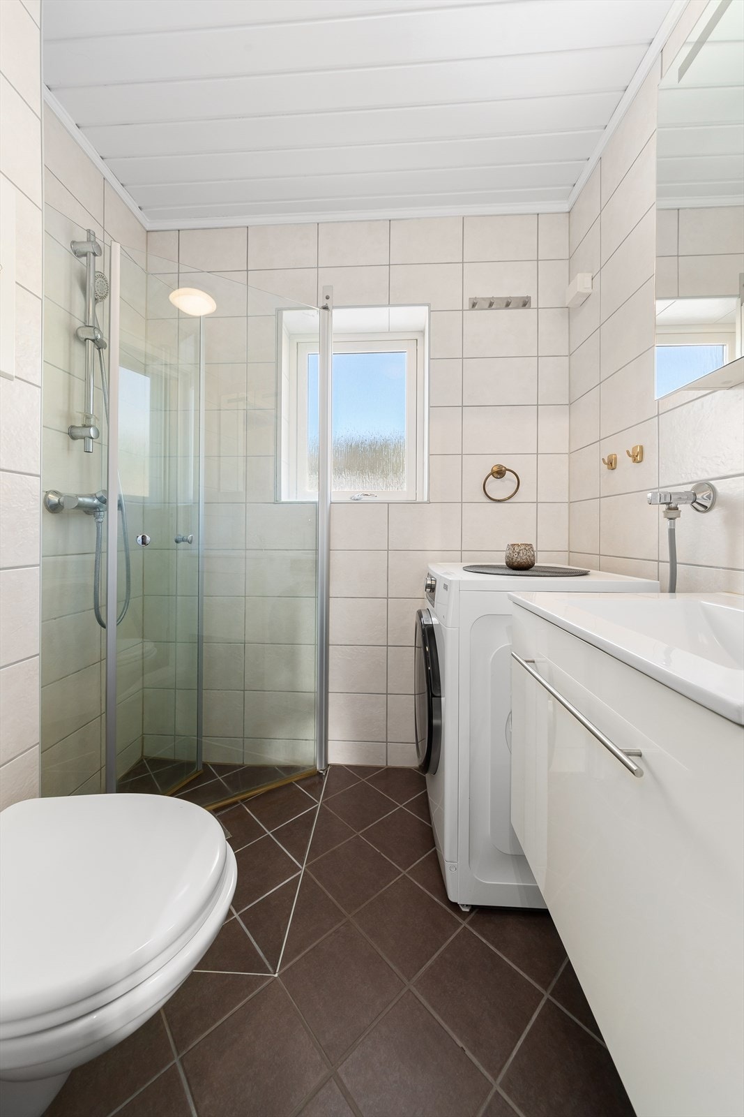 Praktisk med opplegg for vaskemaskin Galleribilde