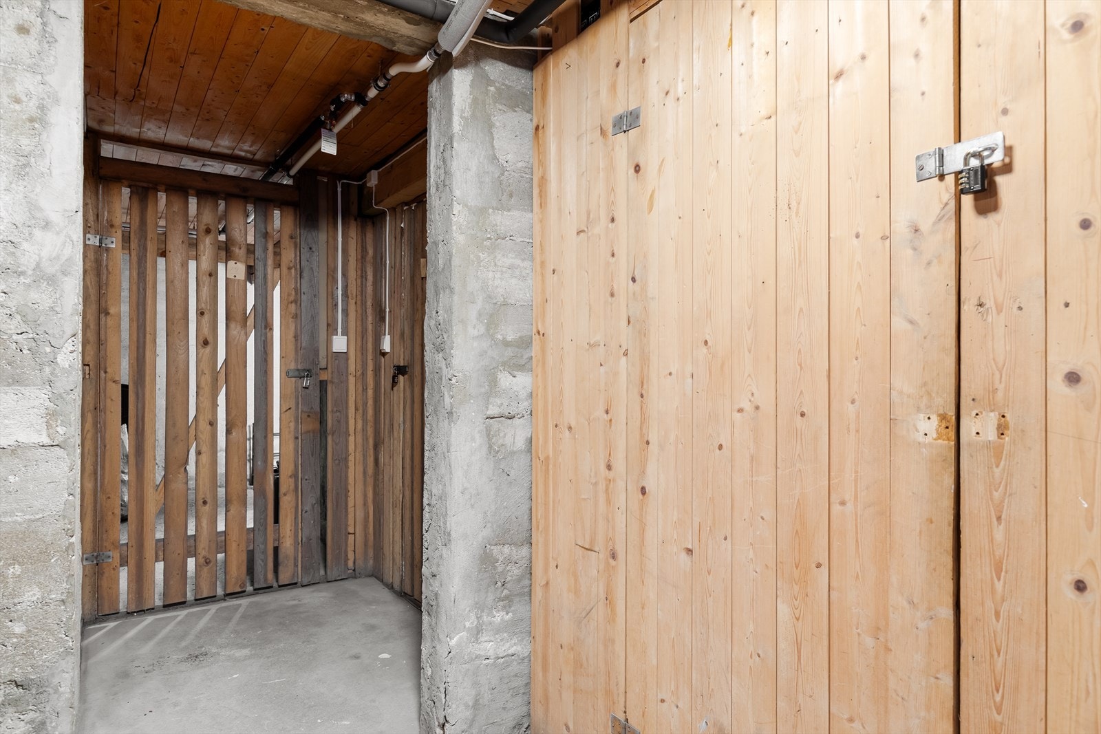 Det medfølger 2 stk boder i felles kjeller Galleribilde