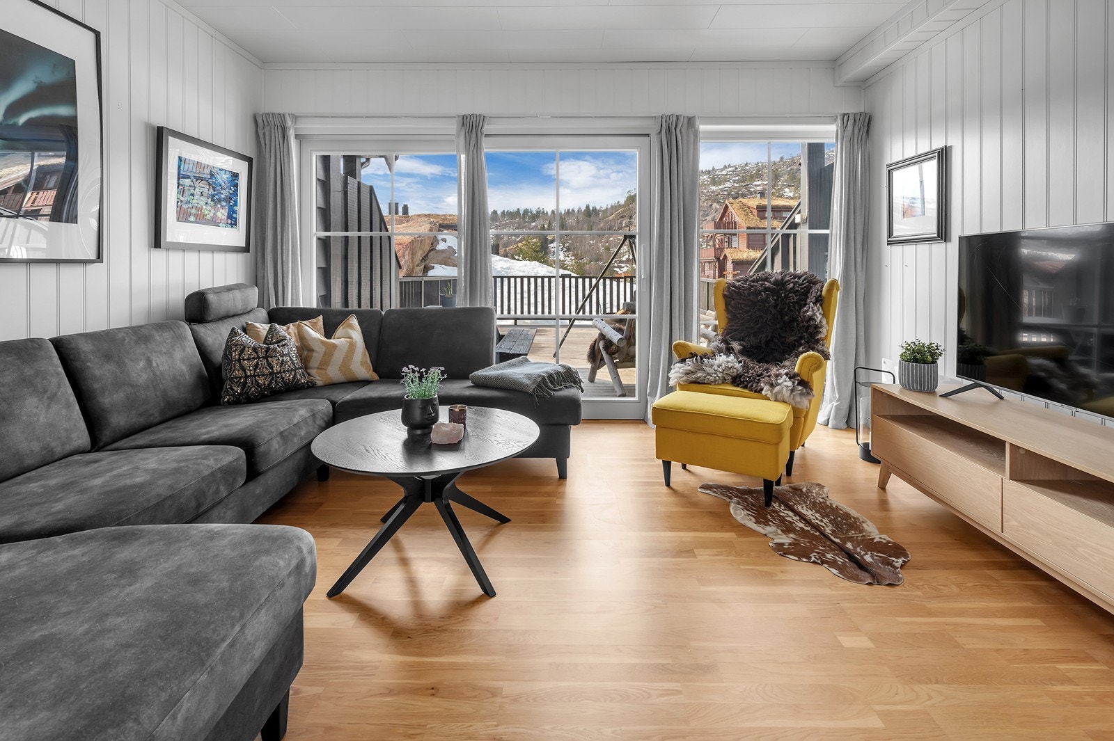 Stue 2. etasje Galleribilde