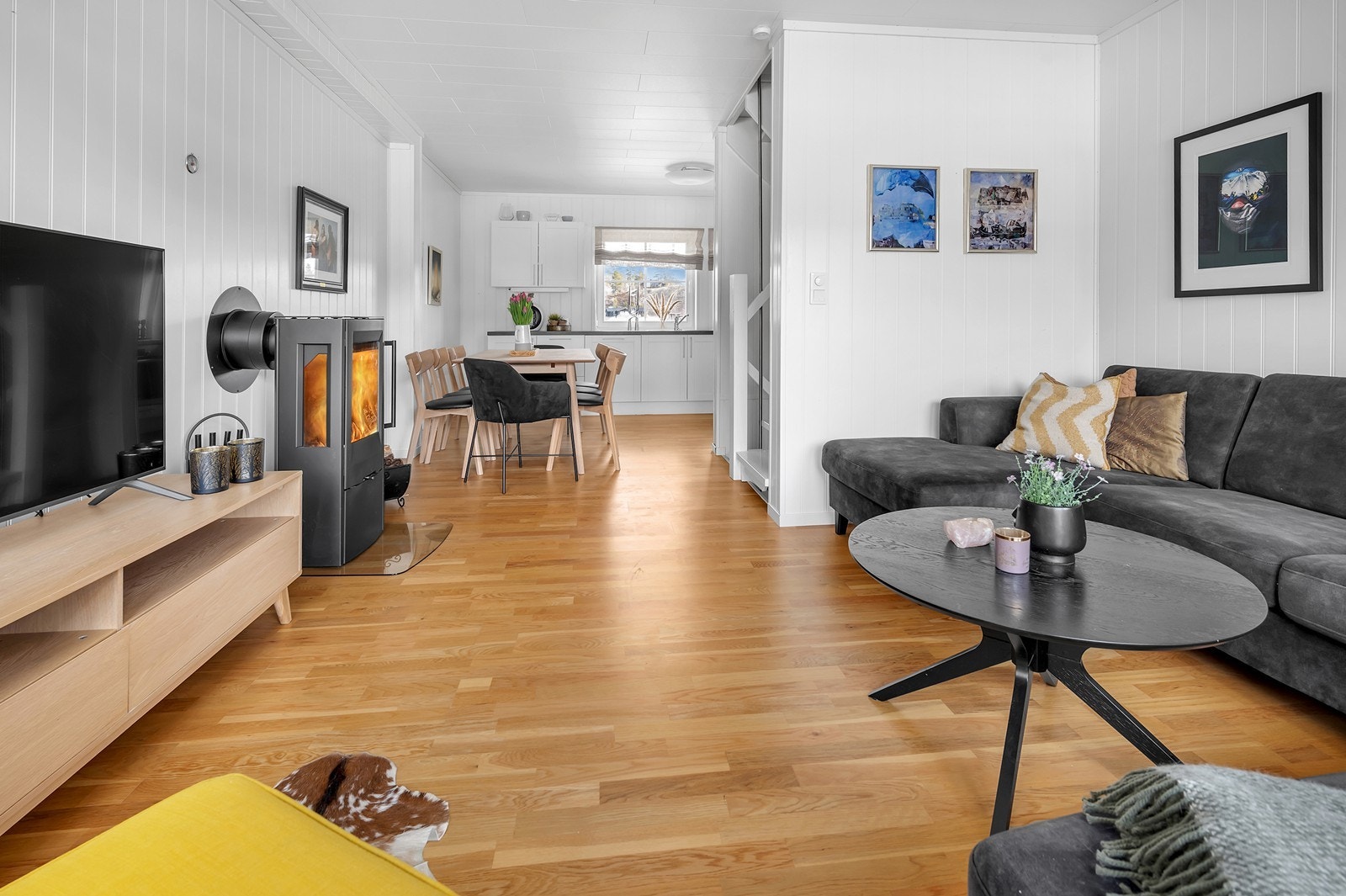 Stue 2. etasje Galleribilde