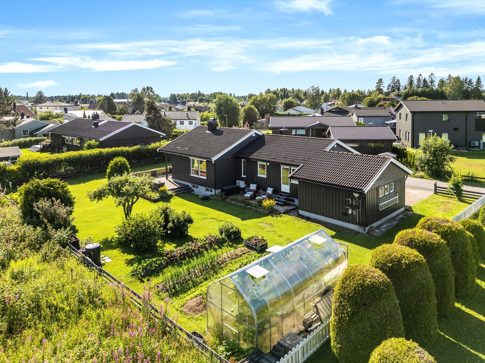 EIE Jessheim v/Christian Brodshaug har gleden av å presentere Furuvegen 5. Galleribilde