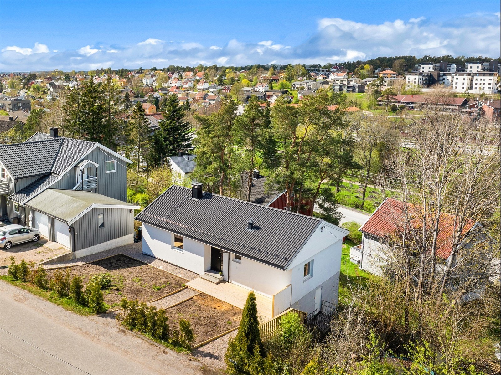 Fagerliveien 60 presenteres av Kenneth Graarud Olsen i Krogsveen. Galleribilde