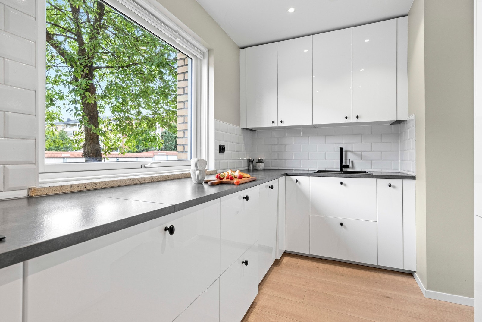 Lekre detaljer gir et godt helhetsinntrykk av kjøkkenet Galleribilde