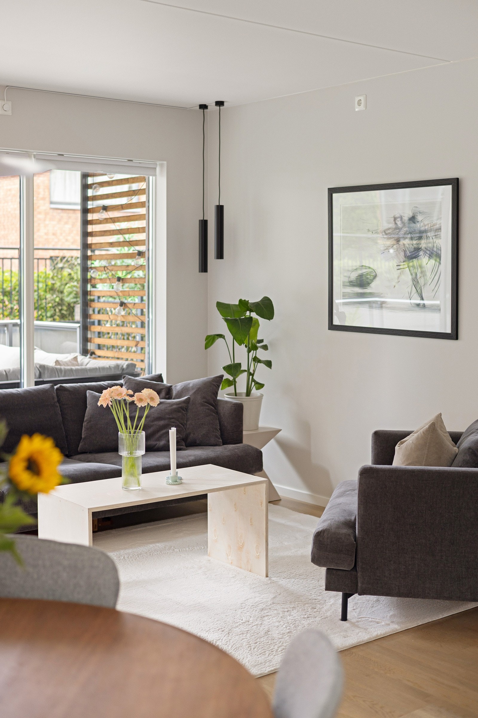 Både varmtvann, fyring og internett er inkludert i felleskostnadene. Galleribilde