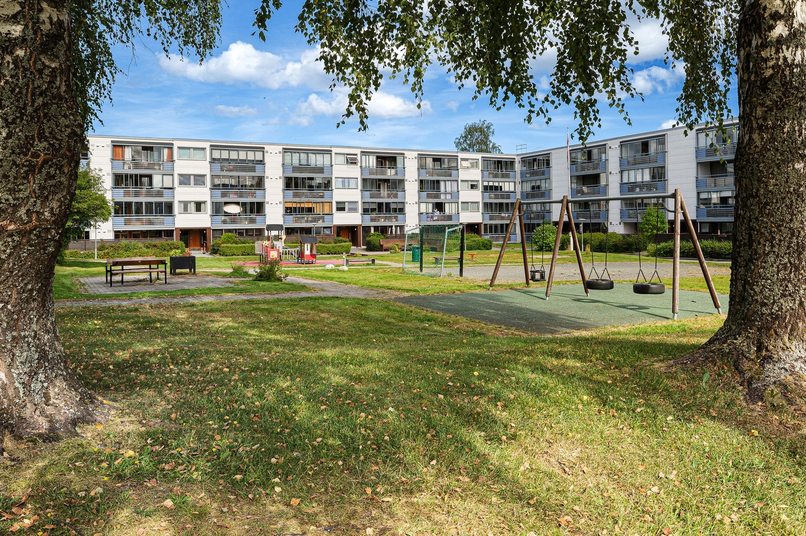 Uteområde. Galleribilde