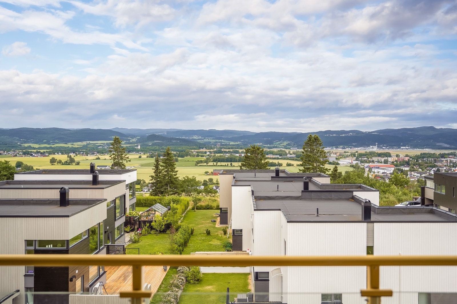 Velkommen til visning! Husk visningspåmelding til fellesvisning. Galleribilde