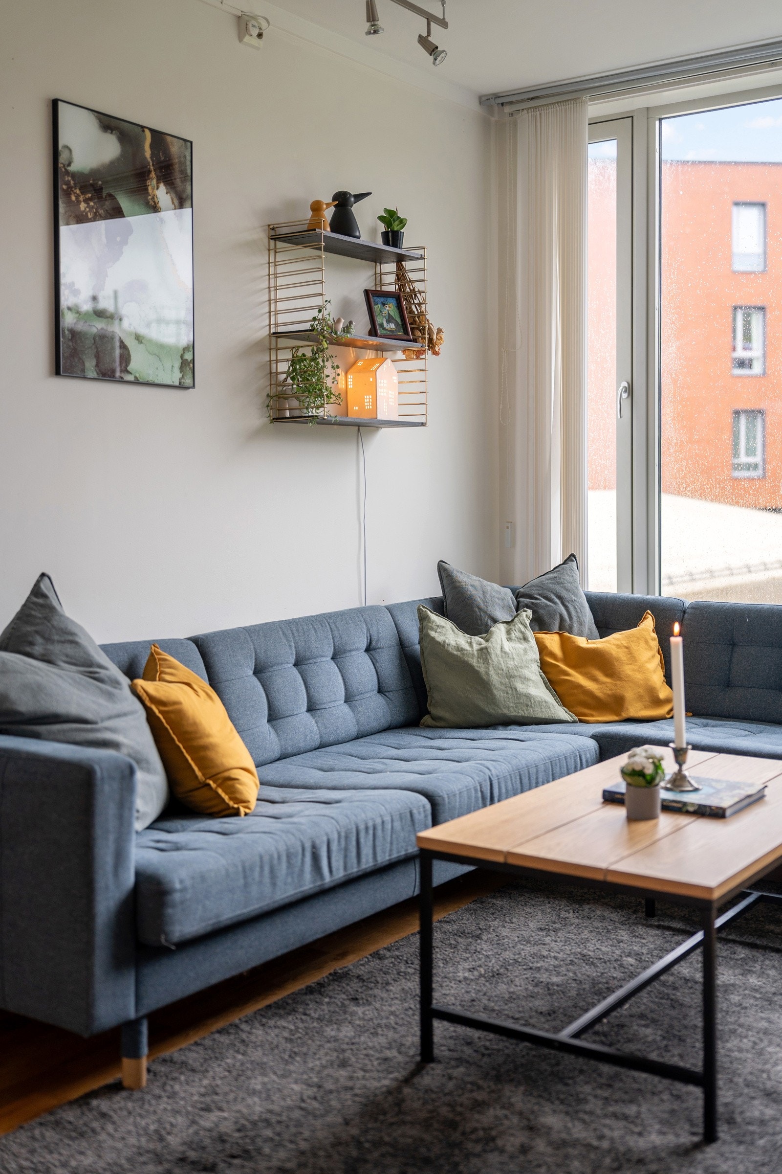 Alle rom varmes opp av fjernvarme via radiatorer. Galleribilde