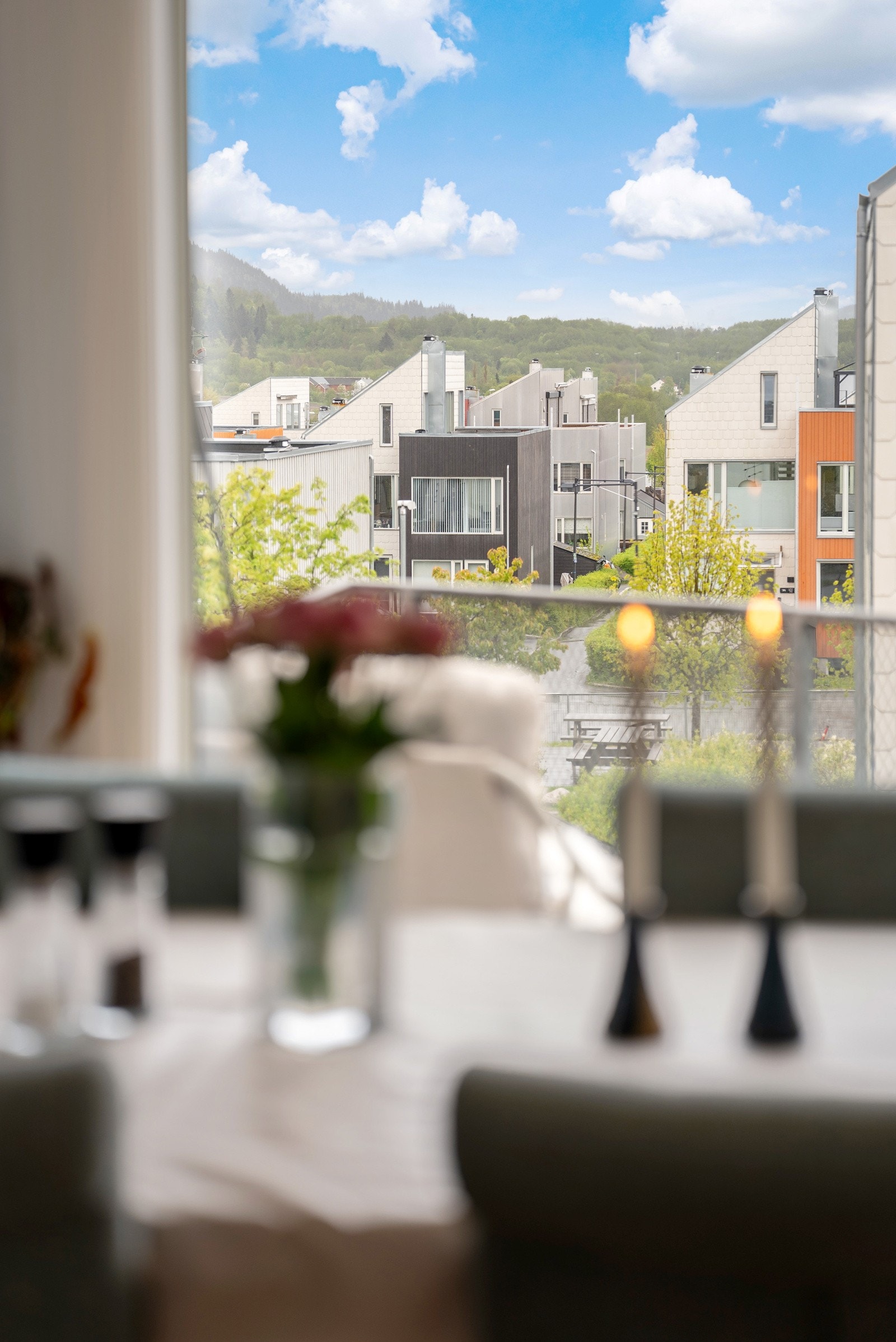 Fint utsyn over området fra spiseplassen. Galleribilde