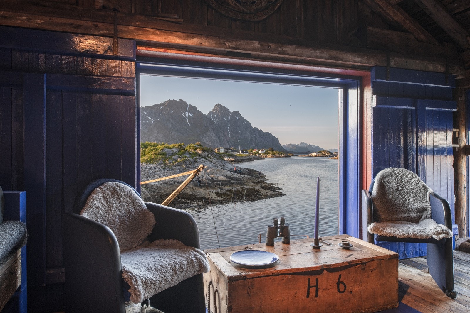 Stue i vakre båthuset Galleribilde