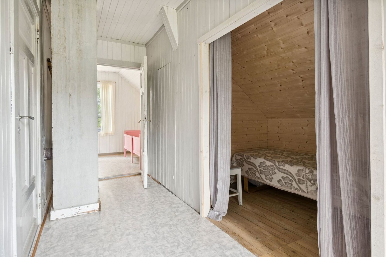 Andreetasjen har totalt tre soverom. Galleribilde