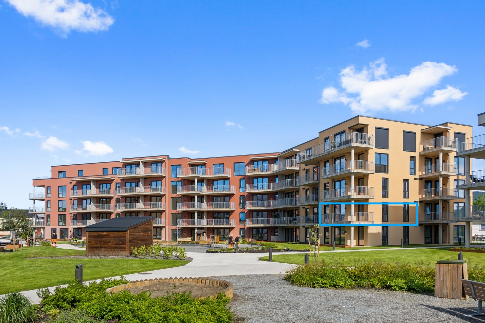 2. etasje med hjørnebeliggenhet Galleribilde