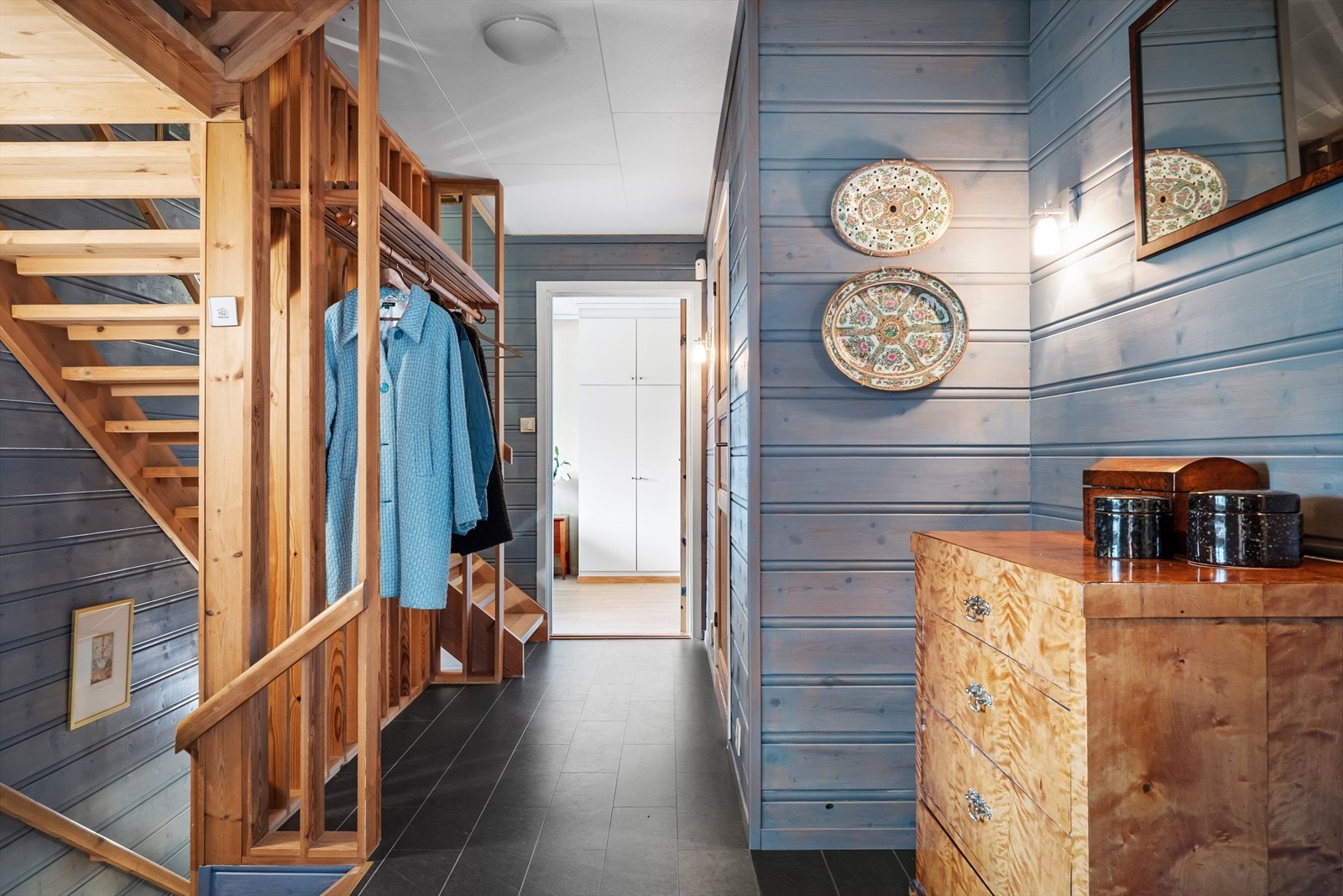 Gangen knytter 2. etasje sammen Galleribilde