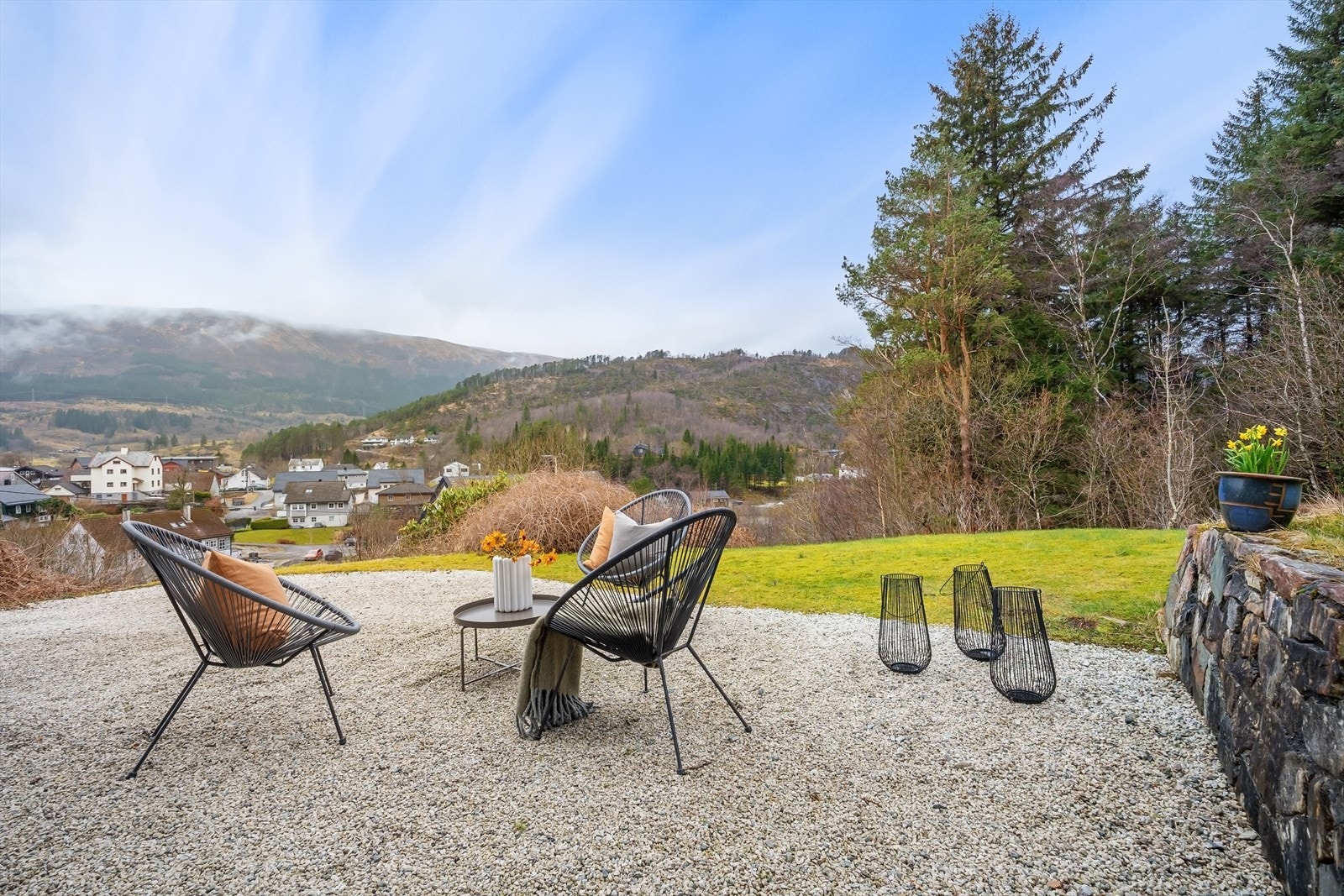 Usjenerte uteområde med gode solforhold Galleribilde