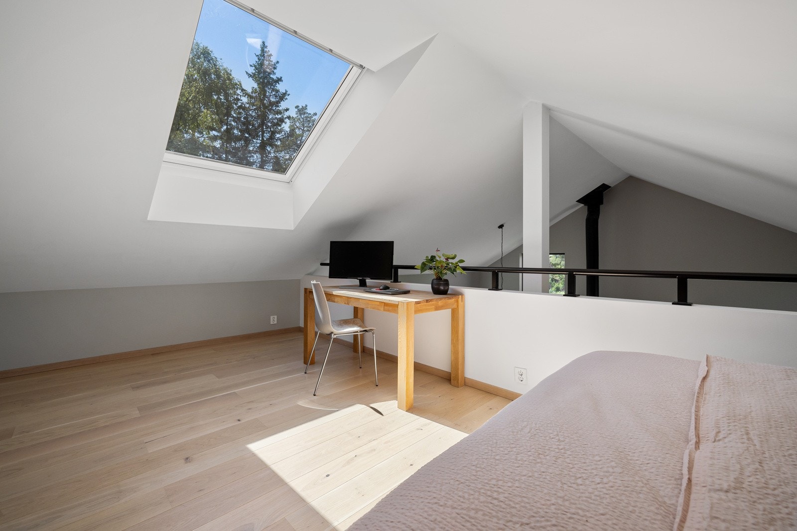 Takhøyde på hemsen er opp mot 2,5 m noe som optimaliserer bruksmuligheten. Galleribilde