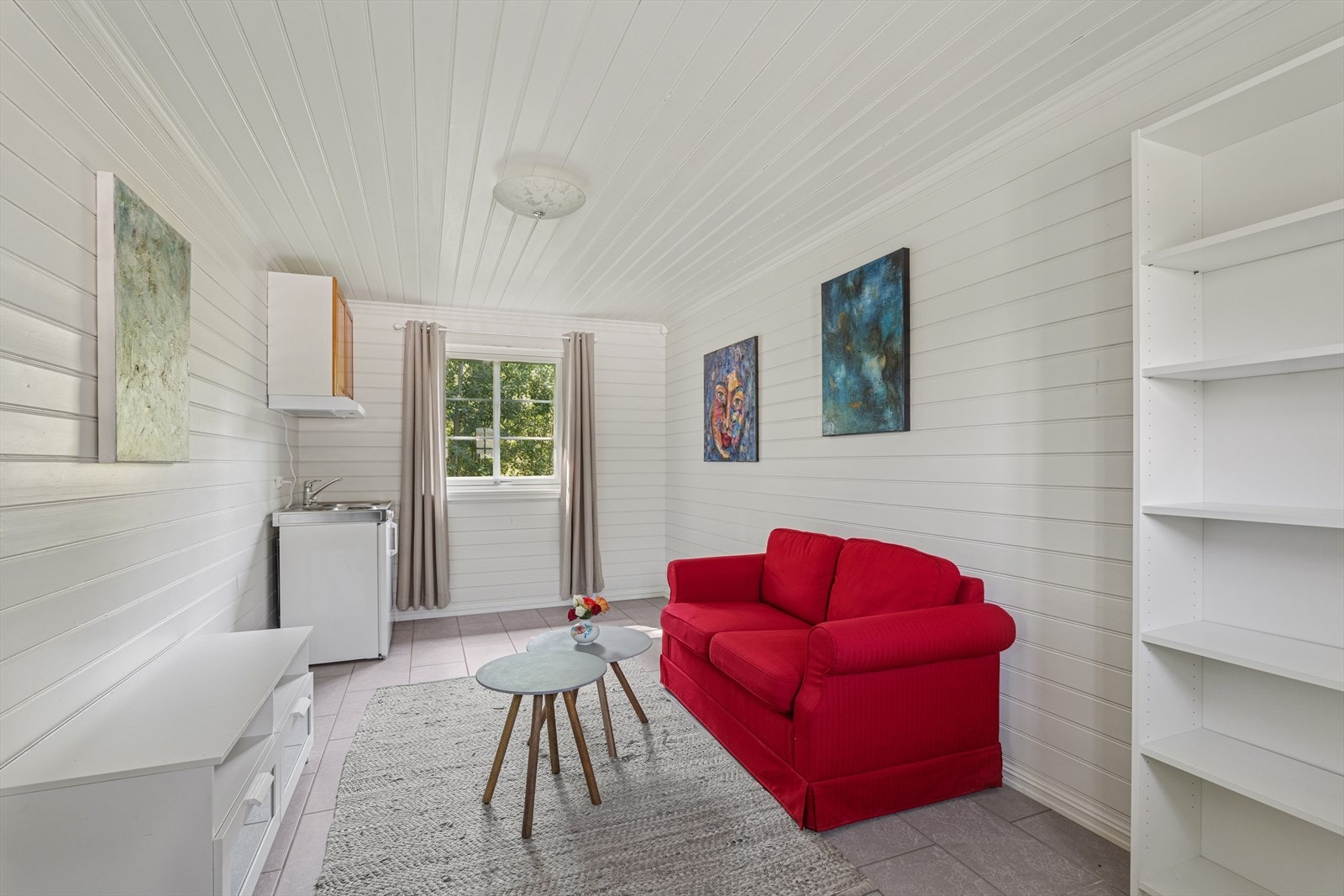 Tilbygget brukes i dag som et lite kjøkken og ekstra stue. Galleribilde