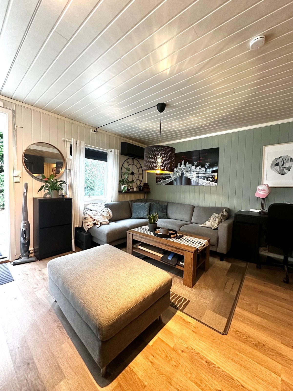 Velkommen til Furnesvegen 13 - en innbydende leilighet midt i Hamar sentrum. Galleribilde