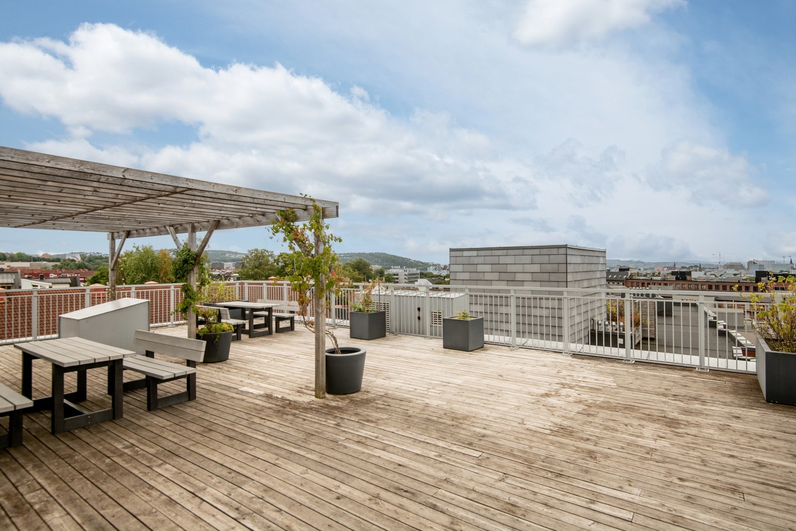 Felles takterrasse for beboerne i sameiet. Galleribilde