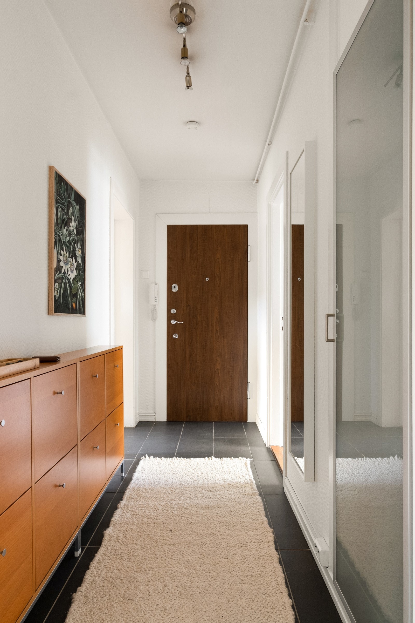 Entréen er lys og innbydende. Galleribilde