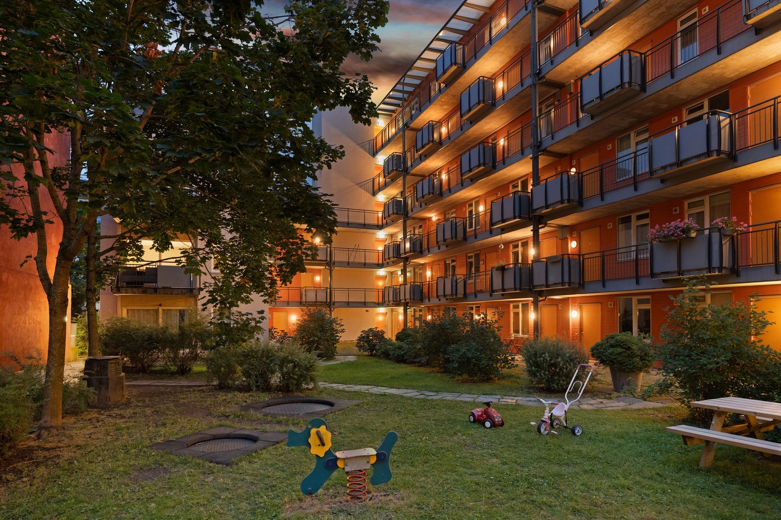 Alt man trenger er rett i nærheten. Samtidig er beliggenheten skjermet fra større gater og trafikk Galleribilde