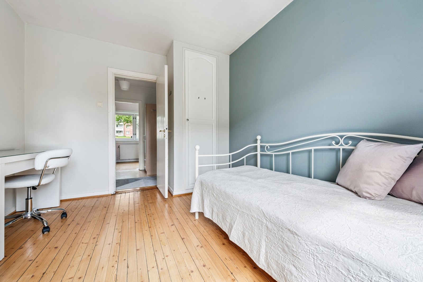 Soverom I Galleribilde