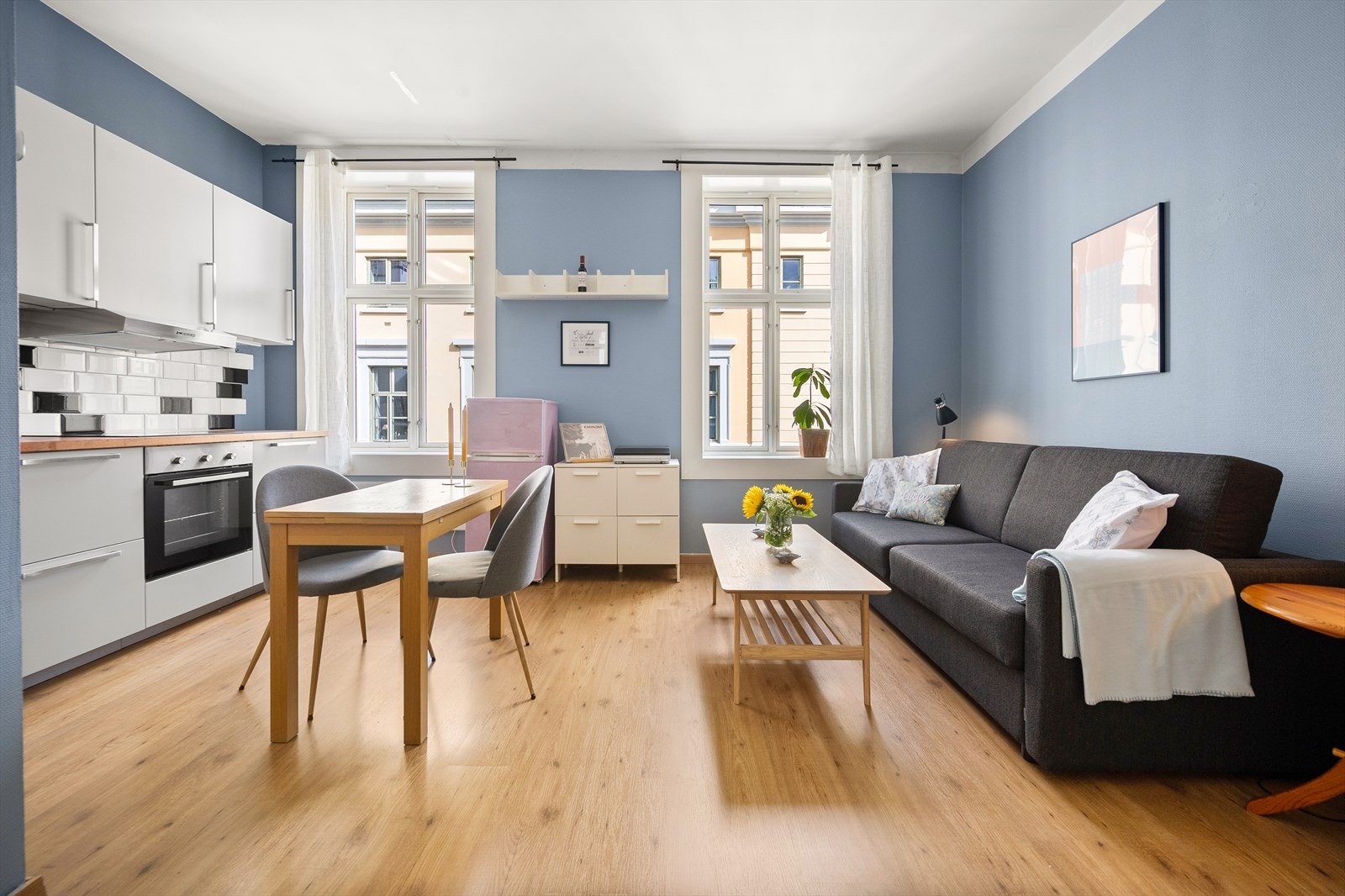 En lys og hyggelig 1-roms beliggende midt i hjerte av Oslo! Galleribilde