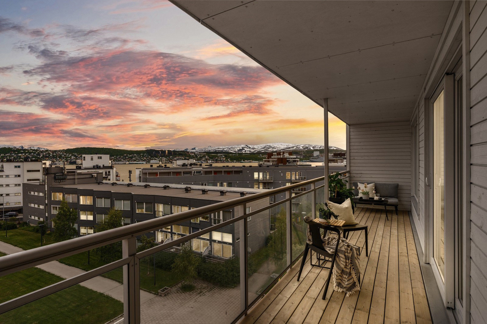 Nyt fantastisk solnedgang fra balkongen!